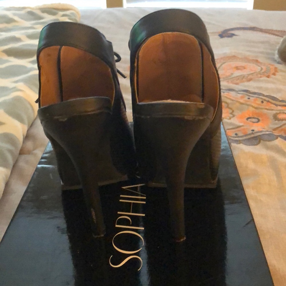 Booties - Picture 3 of 4